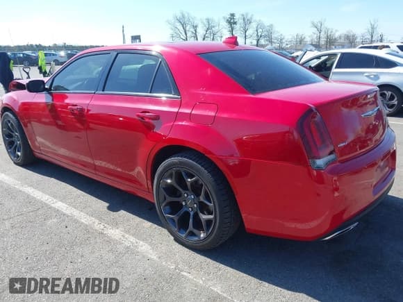 ✅ 2016 Chrysler 300 S • VIN: 2C3CCAGGXGH117091 • Лот: 42060505. Опубликован ранее на IAAI с пробегом 81 938 миль. Бесплатный доступ к архиву аукционных продаж из США и подробный отчёт об истории автомобиля на DreamBid. Изображение 3.