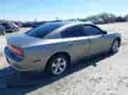 2011 Dodge Charger Rallye z VIN 2B3CL3CG3BH586613, wystawiony jako IAAI lot #41662523 z przebiegiem 235 029 mil mil oraz . Historia ofert i sprzedaży dostępna na DreamBid. Obrazek 4.