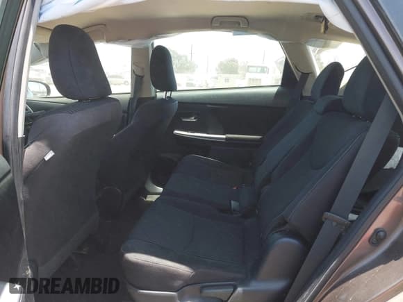 ✅ 2015 Toyota Prius Two • VIN: JTDZN3EU8FJ028072 • Lot: 39747470. Listed on IAAI with 62,979 mi. Free auction sales archive from the USA and detailed vehicle history report at DreamBid. Image 8.