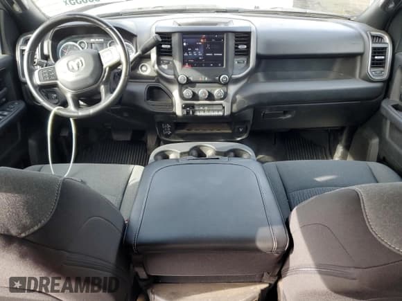 ✅ 2022 Ram 3500 Tradesman • VIN: 3C7WRTCL4NG320533 • Lot: 90480635. Wystawiony na Copart z przebiegiem 25 829 mil. Bezpłatny archiwum sprzedaży aukcyjnych z USA i szczegółowy raport historii pojazdu na DreamBid. Zdjęcie 8.