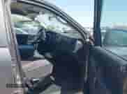 2003 Dodge 1500 ST z VIN 1D7HA18N13S360544, wystawiony jako IAAI lot #41808387 z przebiegiem 169 785 mil mil oraz . Historia ofert i sprzedaży dostępna na DreamBid. Obrazek 5.