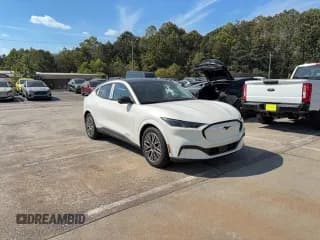 ✅ 2025 Ford Mustang Mach-E Premium • VIN: 3FMTK3SU0SMA07762 • Лот: 87430405. Опубликован ранее на Copart с пробегом 24 миль. Бесплатный доступ к архиву аукционных продаж из США и подробный отчёт об истории автомобиля на DreamBid. Изображение 1.