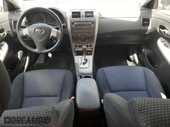 ✅ 2010 Toyota Corolla XRS • VIN: 2T1BE4EE8AC041621 • Lot: 61126285. Listed on Copart with 137,410 mi. Free auction sales archive from the USA and detailed vehicle history report at DreamBid. Image 8.