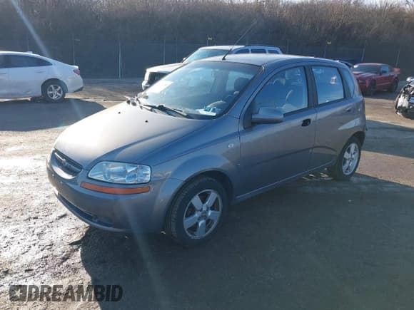✅ 2008 Chevrolet Aveo LS • VIN: KL1TD66668B071839 • Lot: 41531090. Wystawiony na IAAI z przebiegiem 132 953 mil. Bezpłatny archiwum sprzedaży aukcyjnych z USA i szczegółowy raport historii pojazdu na DreamBid. Zdjęcie 2.