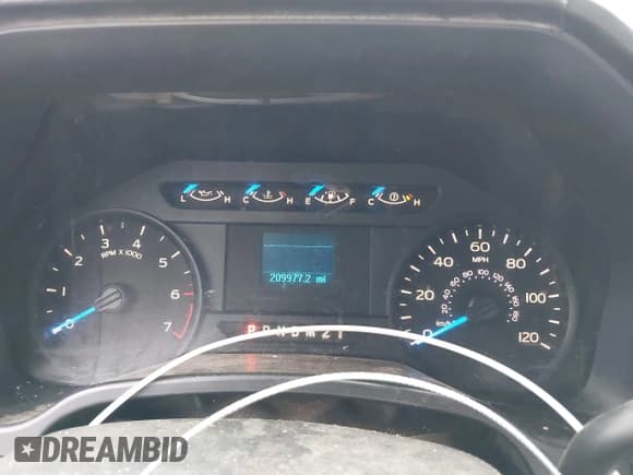 ✅ 2017 Ford F-150 XL • VIN: 1FTEW1CP9HFC77256 • Lot: 42572775. Wystawiony na IAAI z przebiegiem 209 977 mil. Bezpłatny archiwum sprzedaży aukcyjnych z USA i szczegółowy raport historii pojazdu na DreamBid. Zdjęcie 7.