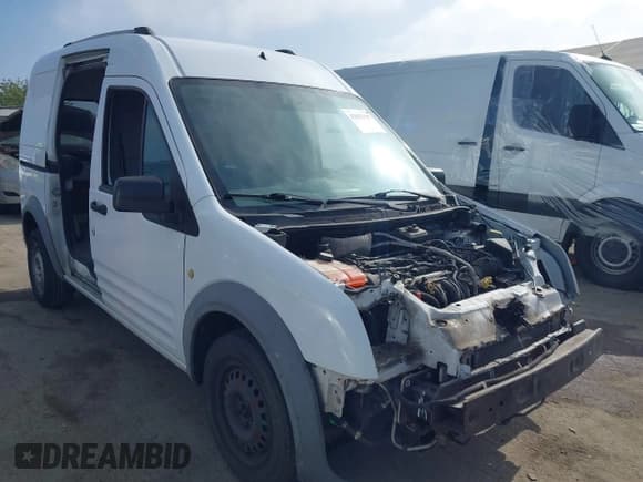 ✅ 2013 Ford Transit Connect XL • VIN: NM0LS7CN2DT131374 • Lot: 42637435. Wystawiony na IAAI z przebiegiem 185 212 mil. Bezpłatny archiwum sprzedaży aukcyjnych z USA i szczegółowy raport historii pojazdu na DreamBid. Zdjęcie 6.