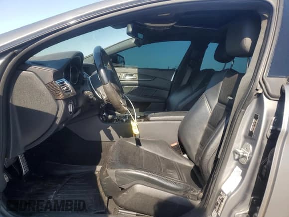 ✅ 2012 Mercedes-Benz CLS 63 AMG • VIN: WDDLJ7EB7CA024040 • Lot: 81467035. Wystawiony na Copart z przebiegiem 88 510 mil. Bezpłatny archiwum sprzedaży aukcyjnych z USA i szczegółowy raport historii pojazdu na DreamBid. Zdjęcie 7.