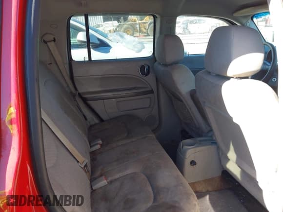 ✅ 2011 Chevrolet HHR 1LT • VIN: 3GNBABFWXBS571060 • Lot: 41293516. Listed on IAAI with 201,583 mi. Free auction sales archive from the USA and detailed vehicle history report at DreamBid. Image 8.