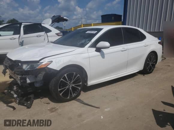 2019 Toyota Camry LE z VIN 4T1B11HK9KU828945, wystawiony jako Copart lot #62388185 z przebiegiem 95 180 mil mil oraz Szkoda całkowita • Salvage title. Historia ofert i sprzedaży dostępna na DreamBid. Obrazek 1.