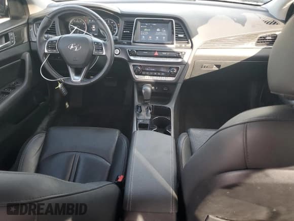 ✅ 2018 Hyundai Sonata SEL • VIN: 5NPE34AF8JH621837 • Lot: 91513235. Wystawiony na Copart z przebiegiem 64 886 mil. Bezpłatny archiwum sprzedaży aukcyjnych z USA i szczegółowy raport historii pojazdu na DreamBid. Zdjęcie 8.