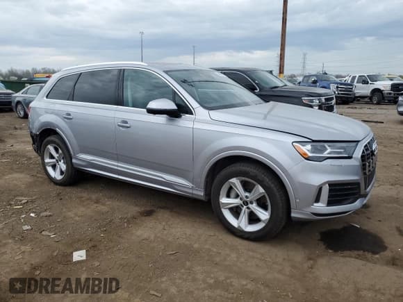 ✅ 2022 Audi Q7 Premium • VIN: WA1AJBF77ND012075 • Lot: 54492975. Wystawiony na Copart z przebiegiem 39 050 mil. Bezpłatny archiwum sprzedaży aukcyjnych z USA i szczegółowy raport historii pojazdu na DreamBid. Zdjęcie 4.