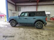 ✅ 2022 Ford Bronco • VIN: 1FMDE5BH9NLA86879 • Lot: 94861285. Wystawiony na Copart z przebiegiem 49 971 mil. Bezpłatny archiwum sprzedaży aukcyjnych z USA i szczegółowy raport historii pojazdu na DreamBid. Zdjęcie 13.