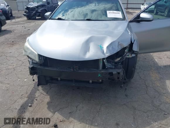 ✅ 2016 Toyota Camry SE • VIN: 4T1BF1FK3GU558378 • Lot: 43106668. Listed on IAAI with 195,000 mi. Free auction sales archive from the USA and detailed vehicle history report at DreamBid. Image 6.