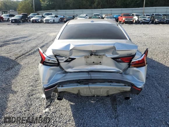 ✅ 2019 Nissan Altima SR • VIN: 1N4BL4CV9KC194968 • Lot: 89917885. Wystawiony na Copart z przebiegiem 159 599 mil. Bezpłatny archiwum sprzedaży aukcyjnych z USA i szczegółowy raport historii pojazdu na DreamBid. Zdjęcie 6.