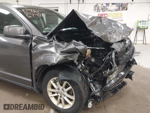 ✅ 2017 Dodge Journey SXT • VIN: 3C4PDDBG3HT512659 • Lot: 42866742. Wystawiony na IAAI z przebiegiem Nie podano. Bezpłatny archiwum sprzedaży aukcyjnych z USA i szczegółowy raport historii pojazdu na DreamBid. Zdjęcie 18.
