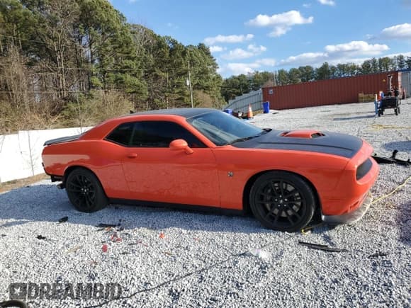 ✅ 2020 Dodge Challenger R/T Scat Pack • VIN: 2C3CDZFJ6LH156778 • Lot: 41816095. Wystawiony na Copart z przebiegiem 119 199 mil. Bezpłatny archiwum sprzedaży aukcyjnych z USA i szczegółowy raport historii pojazdu na DreamBid. Zdjęcie 4.