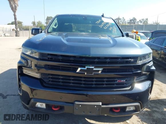 ✅ 2019 Chevrolet Silverado 1500 LT Trail Boss • VIN: 1GCPYFED9KZ332149 • Lot: 42720046. Wystawiony na IAAI z przebiegiem 89 370 mil. Bezpłatny archiwum sprzedaży aukcyjnych z USA i szczegółowy raport historii pojazdu na DreamBid. Zdjęcie 12.