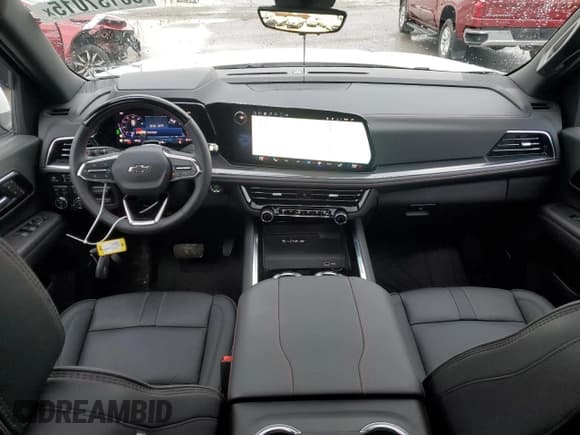 ✅ 2025 Chevrolet Suburban RST • VIN: 1GNS6ERLXSR271347 • Lot: 86137015. Wystawiony na Copart z przebiegiem 678 mil. Bezpłatny archiwum sprzedaży aukcyjnych z USA i szczegółowy raport historii pojazdu na DreamBid. Zdjęcie 8.