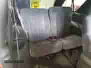 1999 Chevrolet Blazer LS z VIN 1GNCT18W7XK193241, wystawiony jako Copart lot #69390194 z przebiegiem 188 720 mil mil oraz Czysty tytuł • Clean title. Historia ofert i sprzedaży dostępna na DreamBid. Obrazek 11.