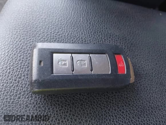 ✅ 2020 Mitsubishi Outlander ES • VIN: JA4AR3AU2LU003678 • Lot: 42663685. Listed on IAAI with 153,692 mi. Free auction sales archive from the USA and detailed vehicle history report at DreamBid. Image 11.