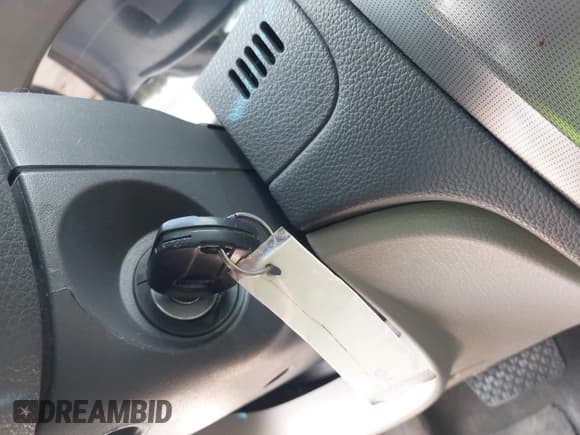 ✅ 2010 Ford Fusion Hybrid • VIN: 3FADP0L34AR294982 • Лот: 42754341. Опубликован ранее на IAAI с пробегом 119 602 миль. Бесплатный доступ к архиву аукционных продаж из США и подробный отчёт об истории автомобиля на DreamBid. Изображение 11.