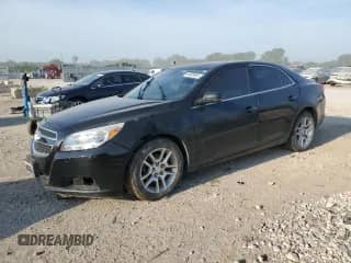 2013 Chevrolet Malibu LT z VIN 1G11C5SA9DU116612, wystawiony jako Copart lot #69085895 z przebiegiem 174 673 mil mil oraz Szkoda całkowita • Salvage title. Historia ofert i sprzedaży dostępna na DreamBid. Obrazek 1.