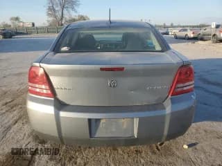 ✅ 2010 Dodge Avenger Express • VIN: 1B3CC1FB0AN218030 • Lot: 43203584. Wystawiony na Copart z przebiegiem 120 471 mil. Bezpłatny archiwum sprzedaży aukcyjnych z USA i szczegółowy raport historii pojazdu na DreamBid. Zdjęcie 6.