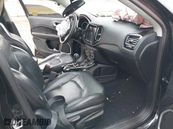 ✅ 2019 Jeep Compass Limited • VIN: 3C4NJDCB4KT651192 • Лот: 43571525. Опубликован ранее на IAAI с пробегом 80 626 миль. Бесплатный доступ к архиву аукционных продаж из США и подробный отчёт об истории автомобиля на DreamBid. Изображение 5.