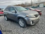 ✅ 2014 Kia Sorento LX • VIN: 5XYKT4A68EG435909 • Lot: 92684285. Listed on Copart with 251,910 mi. Free auction sales archive from the USA and detailed vehicle history report at DreamBid. Image 4.