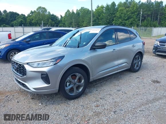 ✅ 2024 Ford Escape ST-Line • VIN: 1FMCU0MN2RUB02179 • Lot: 42644075. Listed on IAAI with 5,352 mi. Free auction sales archive from the USA and detailed vehicle history report at DreamBid. Image 18.