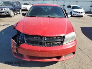 ✅ 2014 Dodge Avenger SE • VIN: 1C3CDZABXEN151108 • Lot: 76765114. Wystawiony na Copart z przebiegiem 141 713 mil. Bezpłatny archiwum sprzedaży aukcyjnych z USA i szczegółowy raport historii pojazdu na DreamBid. Zdjęcie 5.