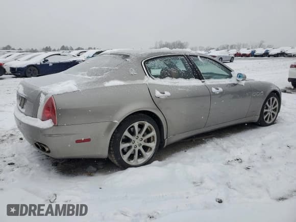 ✅ 2008 Maserati Quattroporte • VIN: ZAMFE39A980033319 • Лот: 43593855. Опубликован ранее на Copart с пробегом 98 019 миль. Бесплатный доступ к архиву аукционных продаж из США и подробный отчёт об истории автомобиля на DreamBid. Изображение 3.