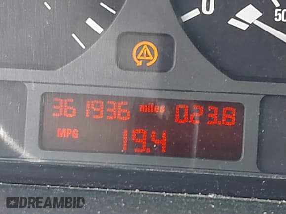 ✅ 2002 BMW 3 Series 325xi • VIN: WBAEP33422PF00009 • Lot: 42371590. Wystawiony na IAAI z przebiegiem 361 936 mil. Bezpłatny archiwum sprzedaży aukcyjnych z USA i szczegółowy raport historii pojazdu na DreamBid. Zdjęcie 7.