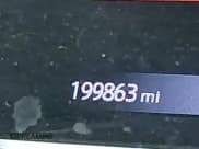 ✅ 2017 Nissan Pathfinder SV • VIN: 5N1DR2MN9HC669902 • Lot: 43361103. Wystawiony na IAAI z przebiegiem 199 863 mil. Bezpłatny archiwum sprzedaży aukcyjnych z USA i szczegółowy raport historii pojazdu na DreamBid. Zdjęcie 15.