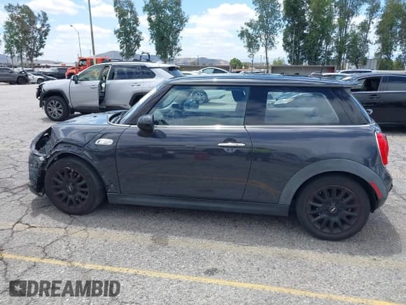 ✅ 2017 MINI Hardtop Cooper S • VIN: WMWXP7C57H2A45348 • Lot: 42261812. Wystawiony na IAAI z przebiegiem 117 165 mil. Bezpłatny archiwum sprzedaży aukcyjnych z USA i szczegółowy raport historii pojazdu na DreamBid. Zdjęcie 14.