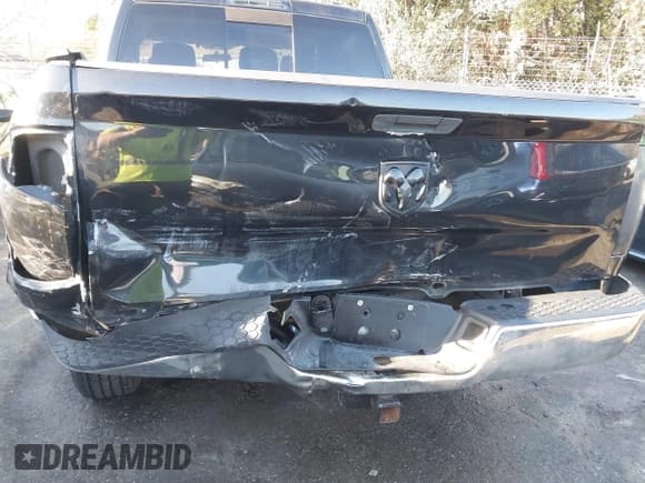 ✅ 2009 Dodge 1500 TRX • VIN: 1D3HB13P09S701562 • Lot: 41491281. Wystawiony na IAAI z przebiegiem 231 753 mil. Bezpłatny archiwum sprzedaży aukcyjnych z USA i szczegółowy raport historii pojazdu na DreamBid. Zdjęcie 6.