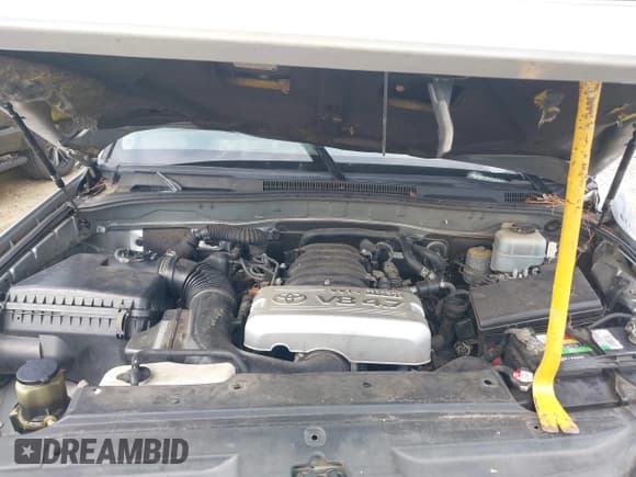 ✅ 2005 Toyota 4Runner Limited • VIN: JTEBT17R550047893 • Lot: 42555116. Listed on IAAI with 245,284 mi. Free auction sales archive from the USA and detailed vehicle history report at DreamBid. Image 10.