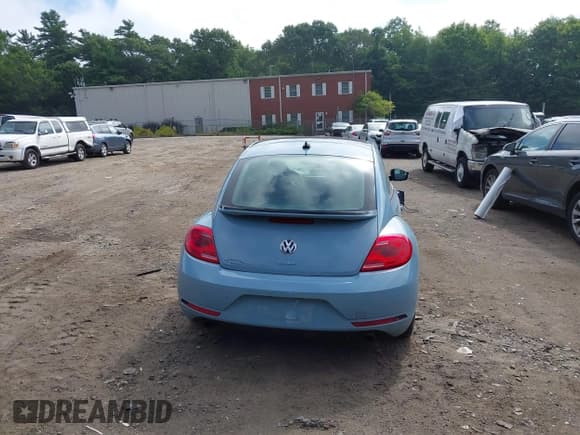 ✅ 2016 Volkswagen Beetle 2.0T R-Line SE • VIN: 3VWVT7AT4GM603729 • Lot: 42809825. Wystawiony na IAAI z przebiegiem Nie podano. Bezpłatny archiwum sprzedaży aukcyjnych z USA i szczegółowy raport historii pojazdu na DreamBid. Zdjęcie 17.