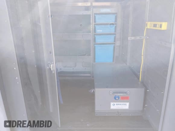 ✅ 2018 Ford Transit • VIN: 1FTYR2YM8JKB17665 • Lot: 40803462. Listed on IAAI with 129,703 mi. Free auction sales archive from the USA and detailed vehicle history report at DreamBid. Image 8.