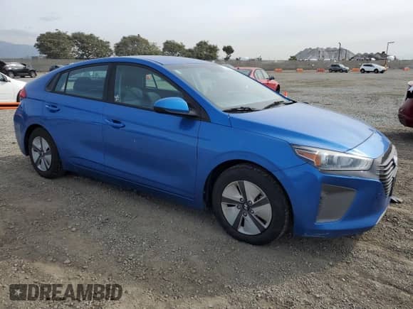 ✅ 2018 Hyundai Ioniq Blue • VIN: KMHC65LC6JU097757 • Лот: 82177064. Размещён на Copart с пробегом 140 361 миль миль. Получите бесплатный доступ к архиву аукционных продаж из США и посмотрите подробный отчёт об истории автомобиля на DreamBid. Изображение 4.