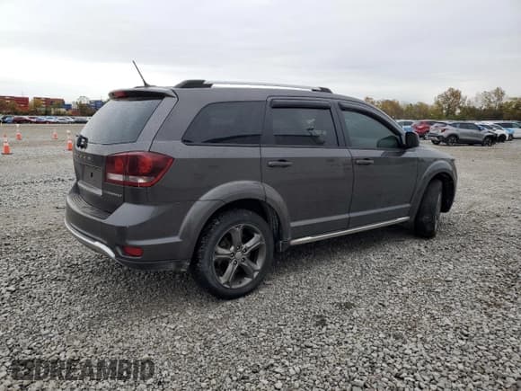 ✅ 2016 Dodge Journey Crossroad Plus • VIN: 3C4PDCGB1GT143807 • Lot: 90240985. Listed on Copart with 170,514 mi. Free auction sales archive from the USA and detailed vehicle history report at DreamBid. Image 3.