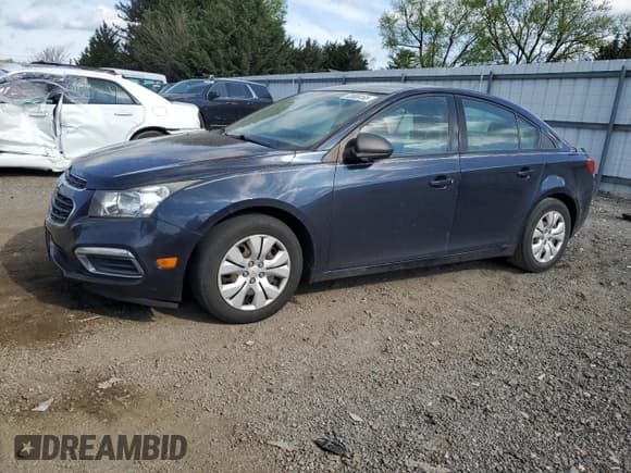 ✅ 2016 Chevrolet Cruze LS • VIN: 1G1PB5SG1G7217776 • Lot: 53809165. Listed on Copart with 160,053 mi. Free auction sales archive from the USA and detailed vehicle history report at DreamBid. Image 1.