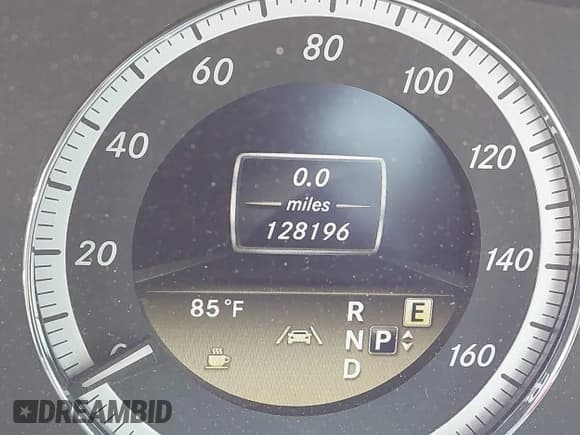 ✅ 2012 Mercedes-Benz E 350 Sport • VIN: WDDHF5KB7CA629451 • Лот: 43092185. Опубликован ранее на IAAI с пробегом 128 196 миль. Бесплатный доступ к архиву аукционных продаж из США и подробный отчёт об истории автомобиля на DreamBid. Изображение 15.