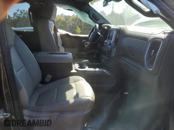 ✅ 2019 Chevrolet Silverado 1500 RST • VIN: 3GCUYEED3KG231394 • Lot: 66460954. Wystawiony na Copart z przebiegiem 72 074 mil. Bezpłatny archiwum sprzedaży aukcyjnych z USA i szczegółowy raport historii pojazdu na DreamBid. Zdjęcie 7.