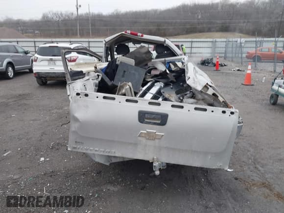 ✅ 2009 Chevrolet Silverado 1500 • VIN: 1GCEC24C69Z138132 • Лот: 41209078. Опубликован ранее на IAAI с пробегом 171 422 миль. Бесплатный доступ к архиву аукционных продаж из США и подробный отчёт об истории автомобиля на DreamBid. Изображение 15.