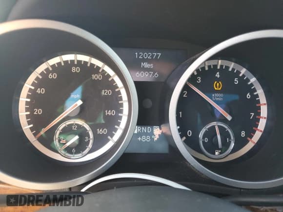 ✅ 2010 Mercedes-Benz SLK 300 • VIN: WDBWK5EA0AF232145 • Лот: 83768995. Опубликован ранее на Copart с пробегом 120 277 миль. Бесплатный доступ к архиву аукционных продаж из США и подробный отчёт об истории автомобиля на DreamBid. Изображение 9.