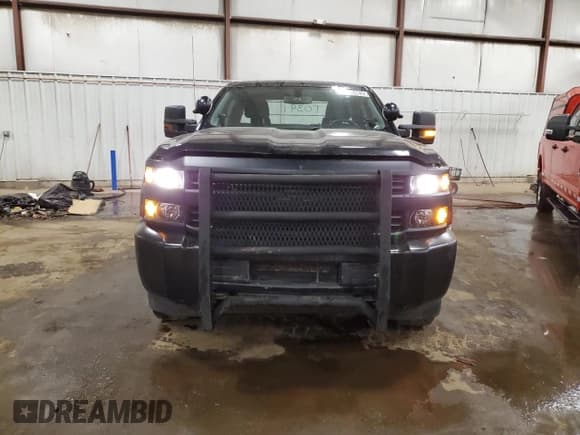 ✅ 2018 Chevrolet Silverado 2500HD Work Truck • VIN: 1GC2KUEGXJZ335523 • Лот: 93094635. Опубликован ранее на Copart с пробегом 145 232 миль. Бесплатный доступ к архиву аукционных продаж из США и подробный отчёт об истории автомобиля на DreamBid. Изображение 5.