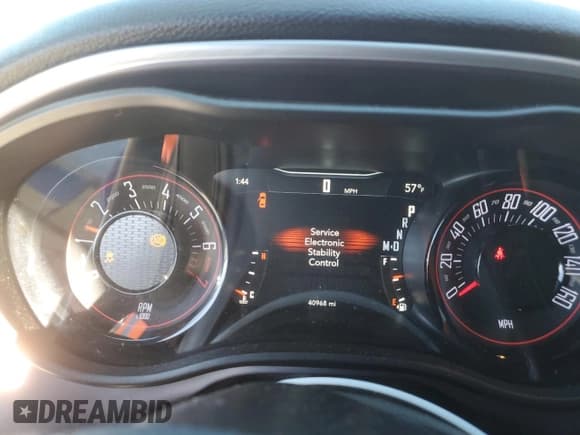 ✅ 2019 Dodge Challenger SXT • VIN: 2C3CDZAG0KH667901 • Lot: 72828702. Wystawiony na Copart z przebiegiem 40 968 mil. Bezpłatny archiwum sprzedaży aukcyjnych z USA i szczegółowy raport historii pojazdu na DreamBid. Zdjęcie 9.