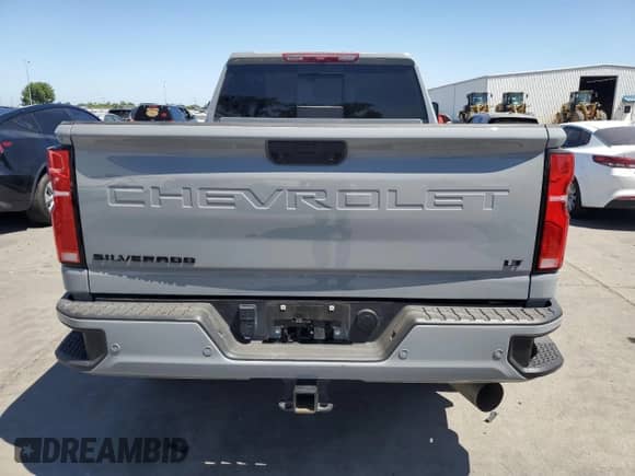 2024 Chevrolet Silverado 3500HD LT с VIN 2GC4YTEY4R1222102, выставлен на аукционе Copart как лот 60212685 с пробегом Не указан миль и Списание • Salvage title. История ставок и продаж доступна на DreamBid. Изображение 6.