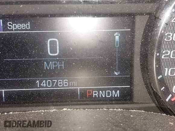 ✅ 2014 Chevrolet Silverado 1500 LT • VIN: 1GCUKREC1EF194139 • Lot: 43278109. Wystawiony na IAAI z przebiegiem 140 786 mil. Bezpłatny archiwum sprzedaży aukcyjnych z USA i szczegółowy raport historii pojazdu na DreamBid. Zdjęcie 16.